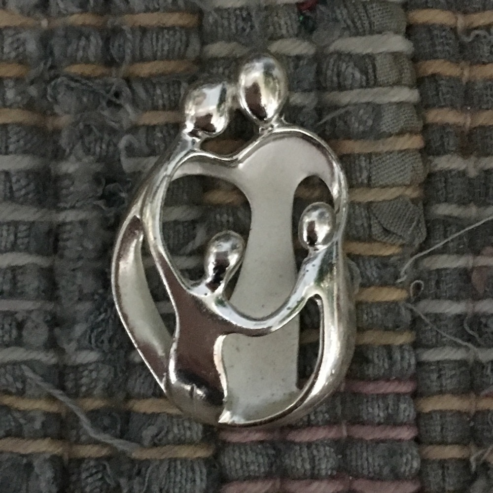 Carolyn Pollack Relios Family Circle Pendant